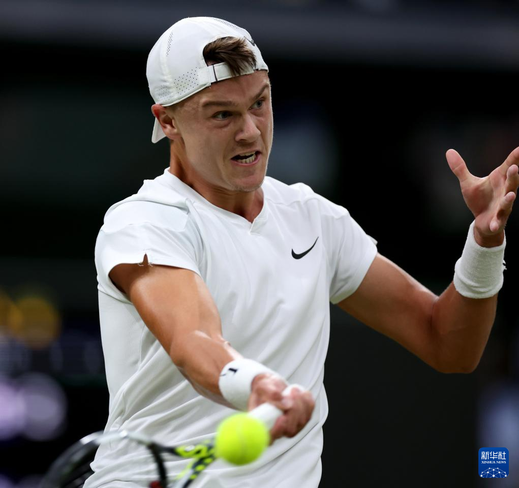 往表现出 往表现出