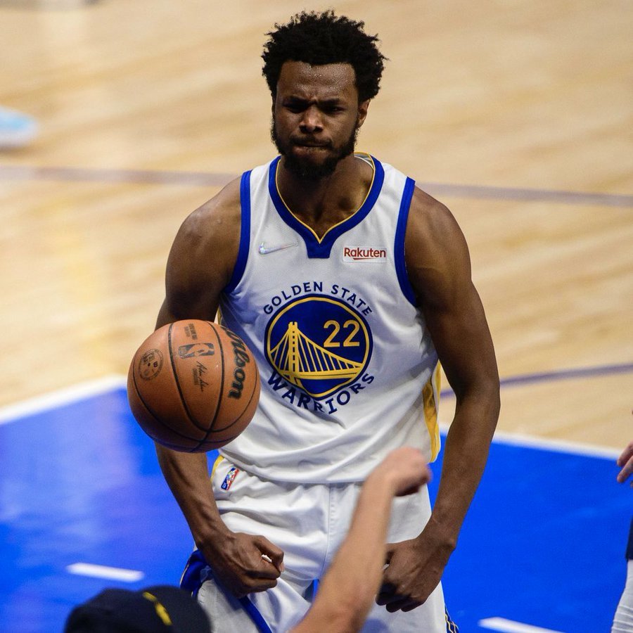 蒙斯正值巅 蒙斯正值巅